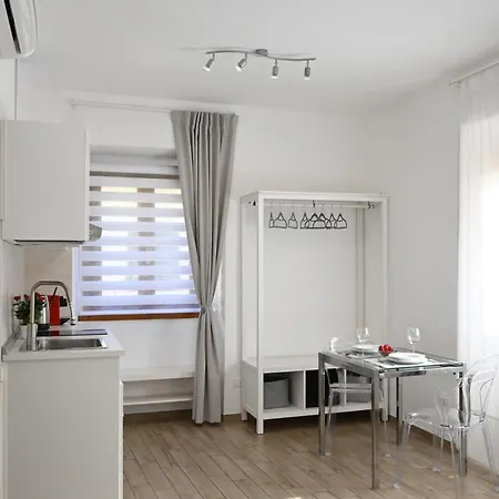 Dream David With Dome View Lift & Ac